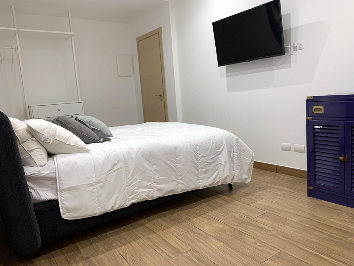 Comforthouse Ladispoli Bagian luar foto