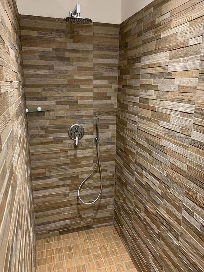 Comforthouse Ladispoli Bagian luar foto